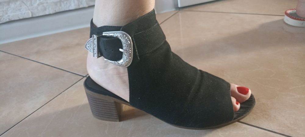 Sprzedam buty damskie