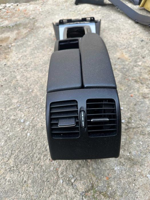 Consola central mercedes W204