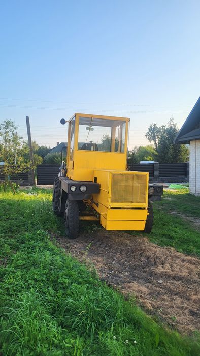 Терміново Навантажувач погрузчик UN 053