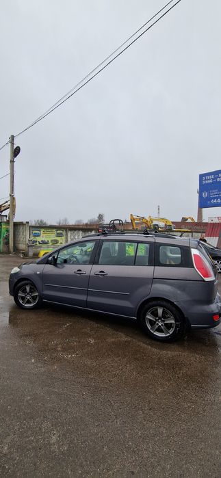 Mazda 5 (мінівен- універсал)