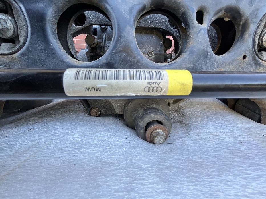 Belka sanki trawers zawieszenie tył audi a4 b8/a5/q5 komplet