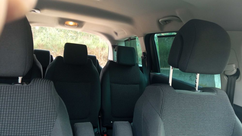Peugeot 5008 1.6HDi 7L