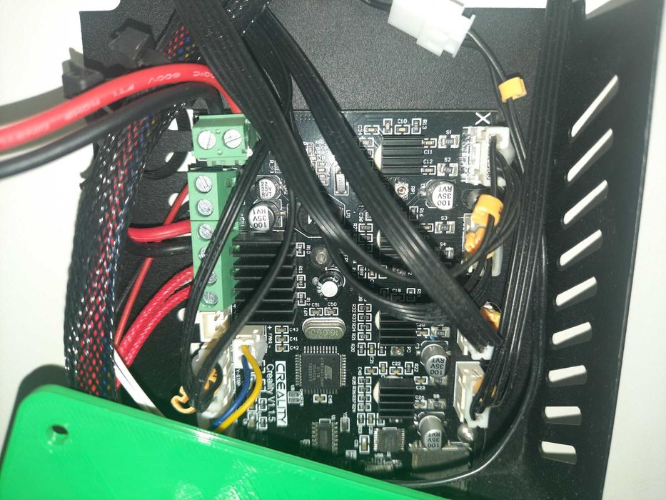 Impressora 3d Ender 3 com algumas modificações