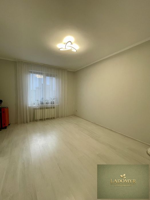 Продаж / Будинок / масив Київський, Зоопарк, Рівне