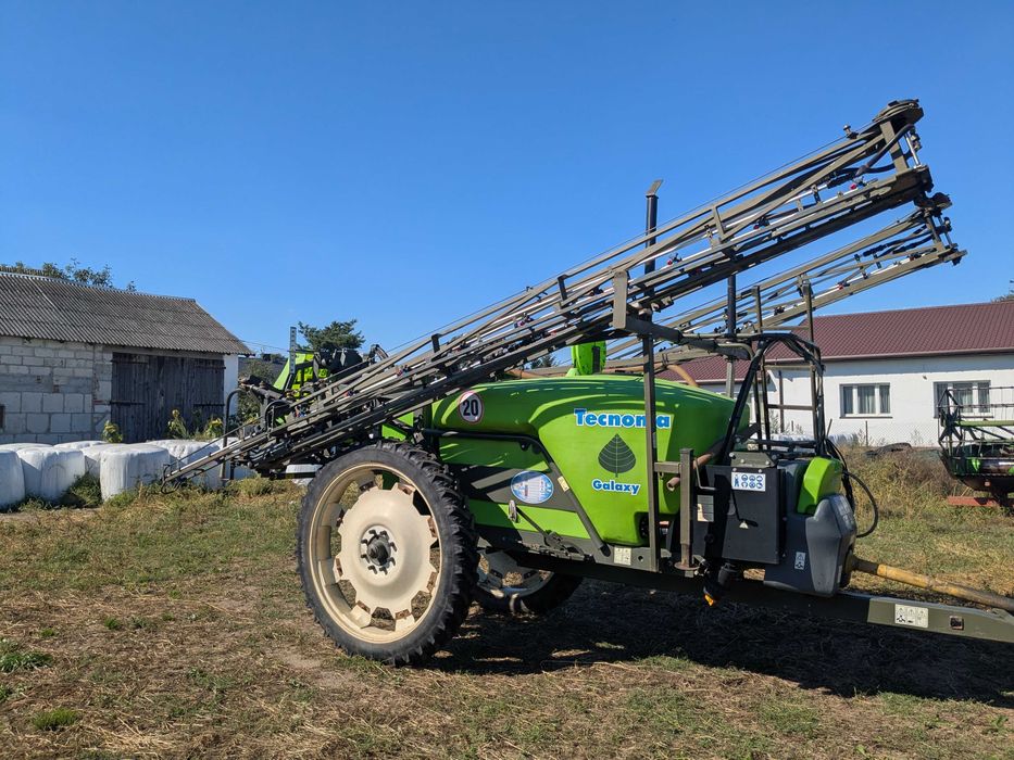 Opryskiwacz ciągany Tecnoma Galaxy Super 24/21m
