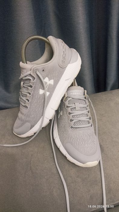 Кросівки Under Armour Charger Rogue 2