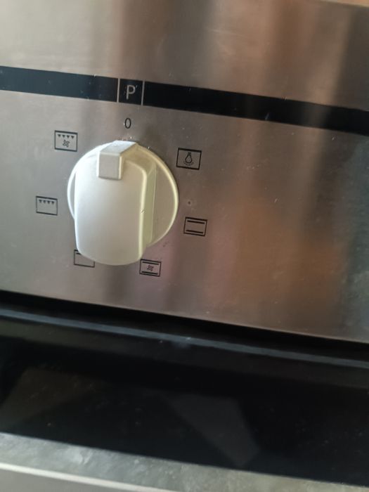 Indesit piekarnik pod zabudowę srebrny 60 cm