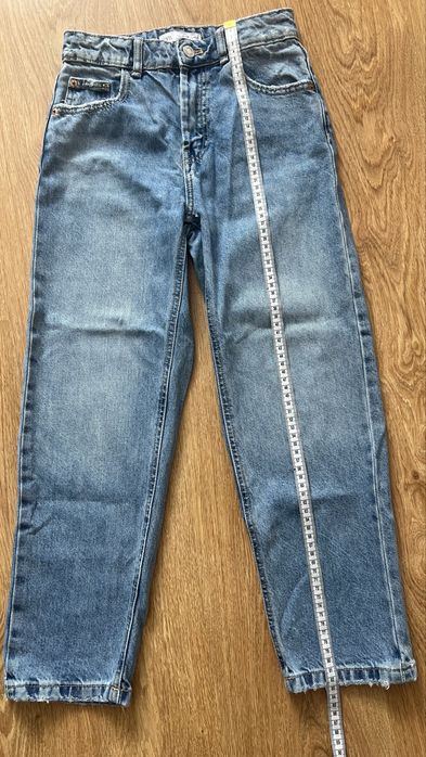 Джинсы на девочку ZARA