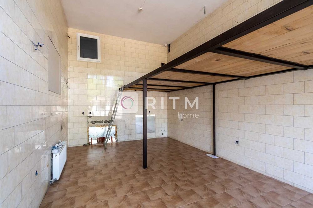Оренда просторого будинку 388 м² для бізнесу або великої родини