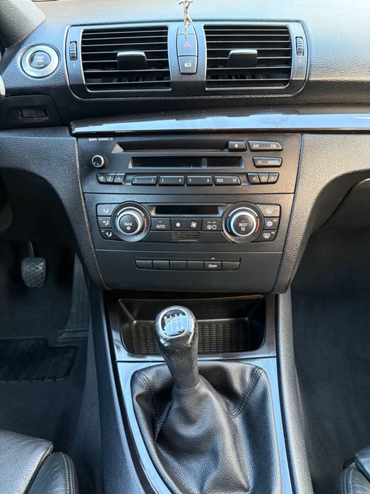 BMW seria 1 E87 116d 2009
