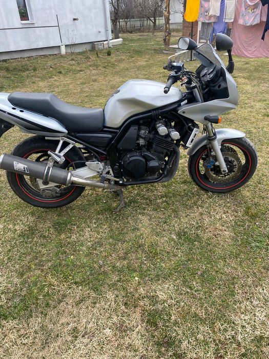 Мотоцикл  YAMAHA FAZER