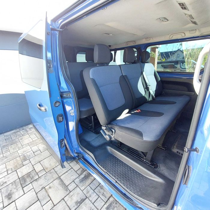 Opel vivaro 1.6 Biturbo 9 os. 2014