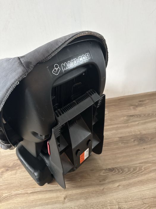 Автокресло Maxi Cosi 9-18 кг.