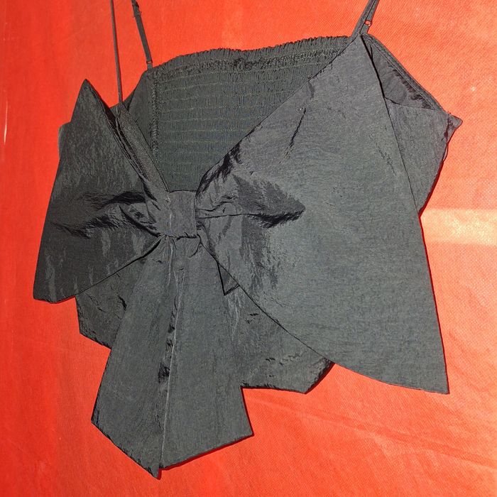 Topes em cetim maravilhosos