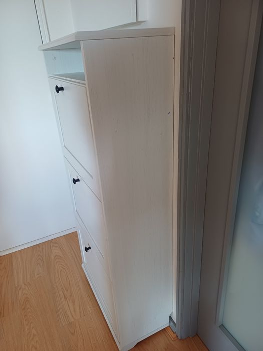 Sapateira Brusali Ikea