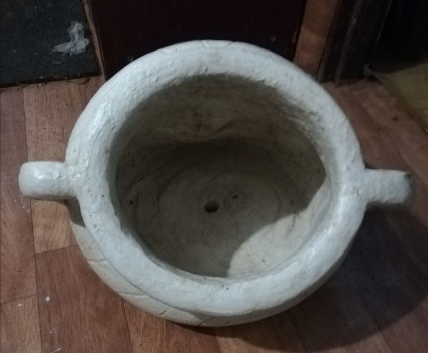 Donica ogrodowa betonowa figurka