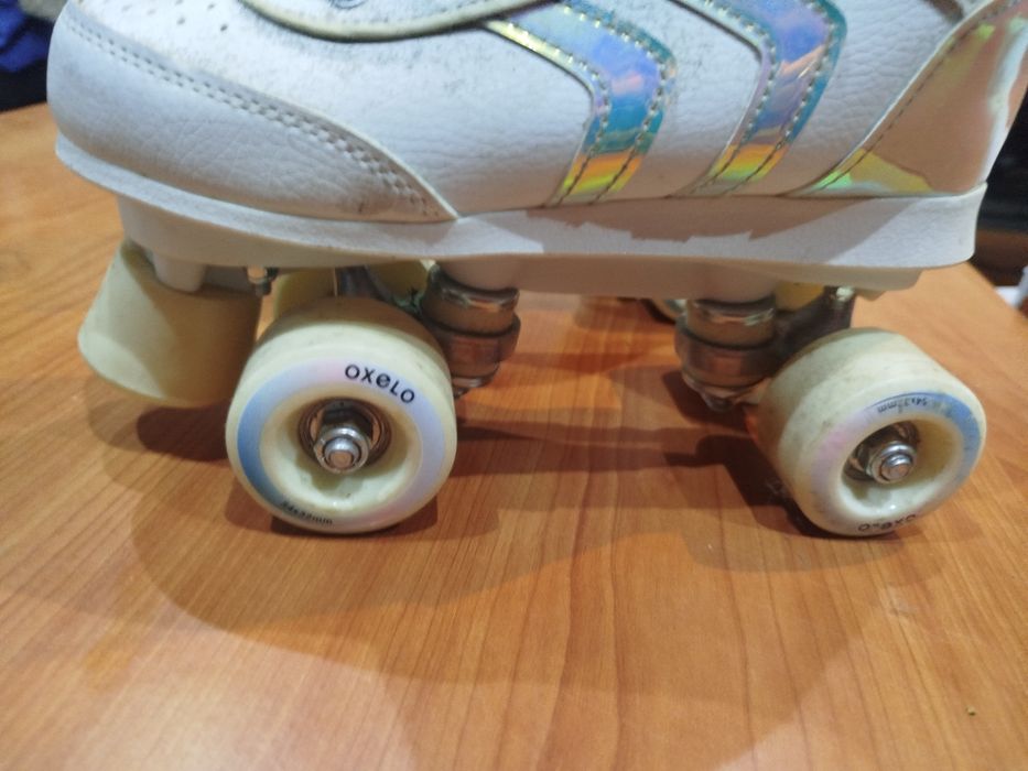 Patins de quatro rodas