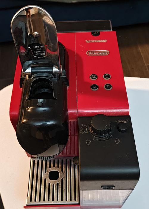 Ekspres nespreso DeLonghi