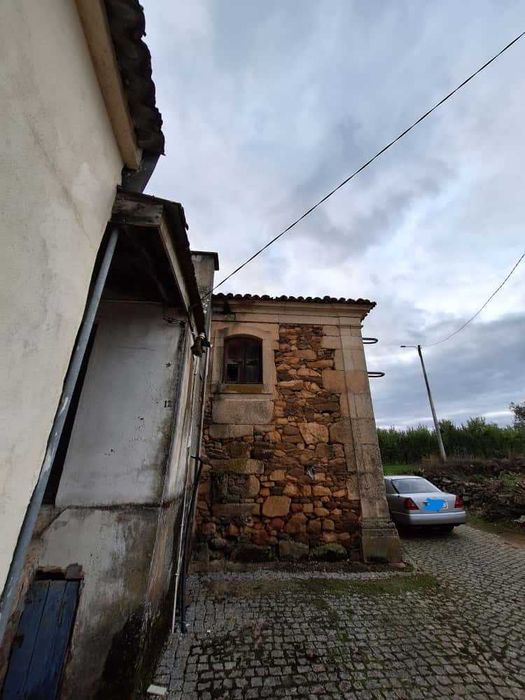 Casa em Ruínas para venda