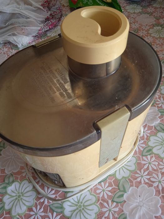 Електричний соковіджимач