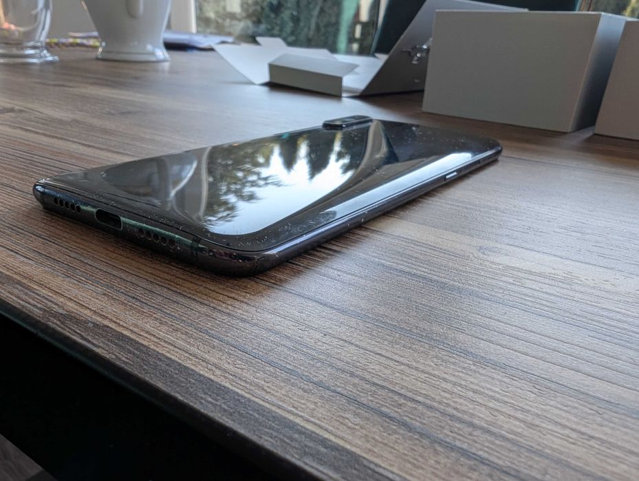Smartfon Xiaomi mi 9 LTE czarny 6/64GB NFC potrójny aparat 8 rdzeni