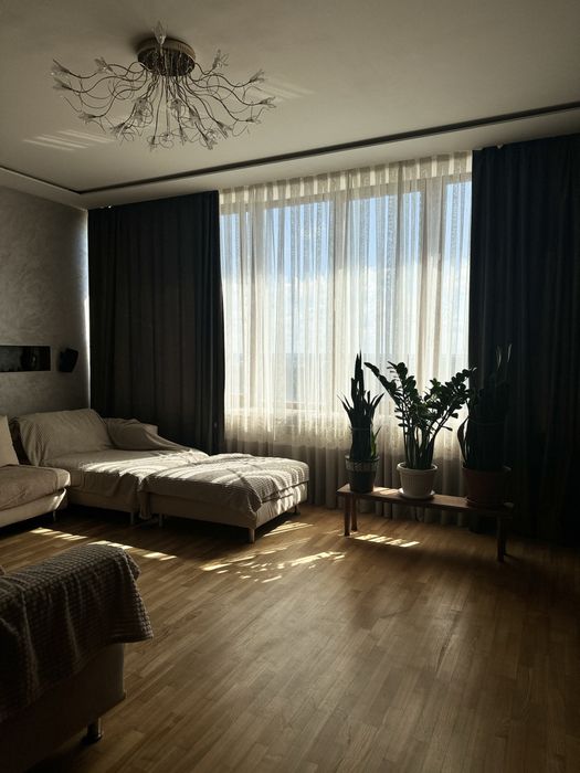 Продам двухуровневую квартиру