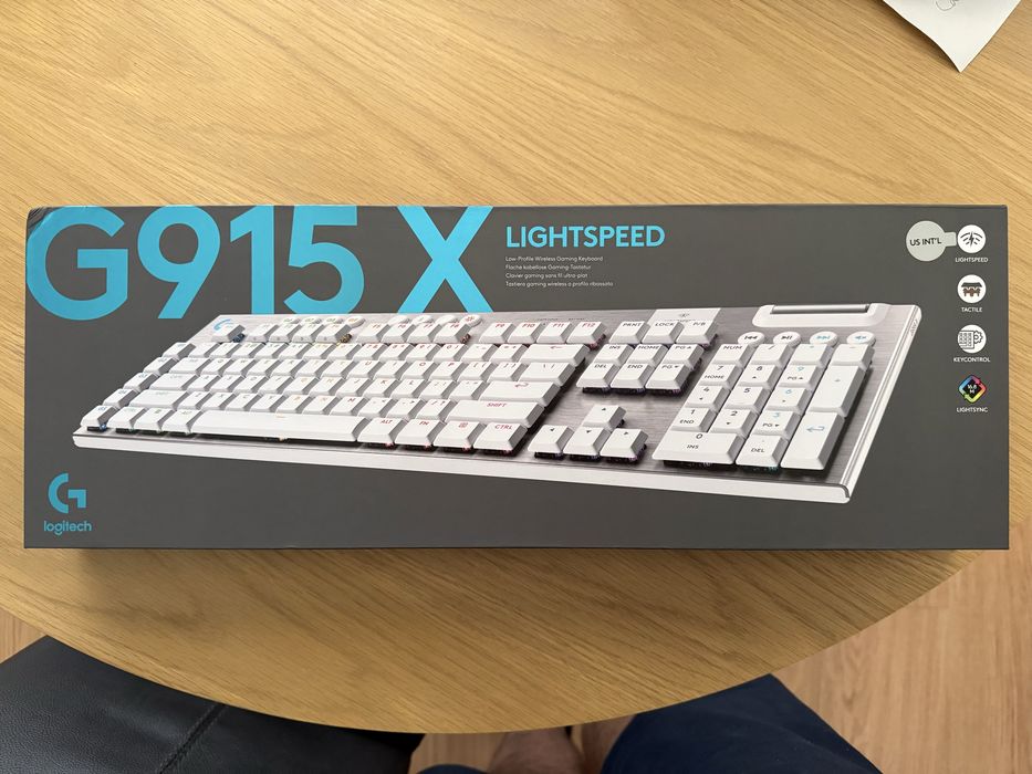 Teclado Mecânico Gaming Logitech G915 X Lightspeed Wireless (Como Novo)
