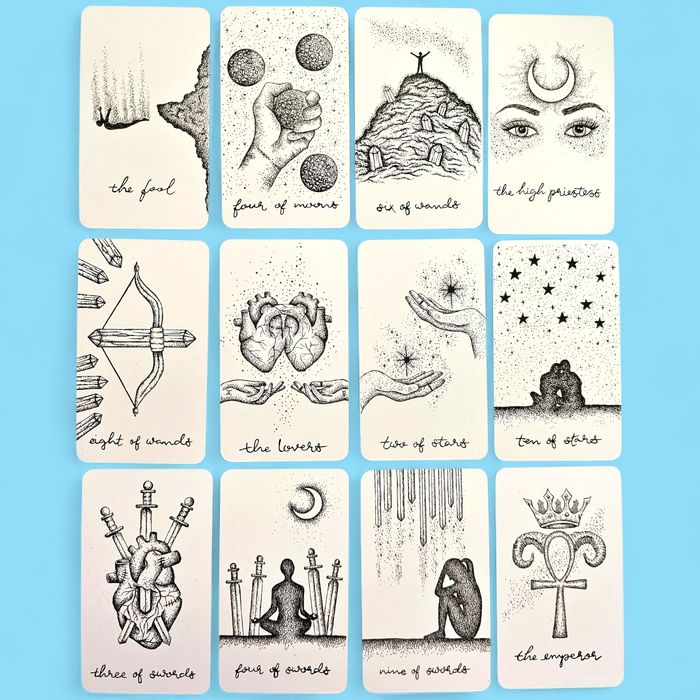 The Wandering Moon Tarot