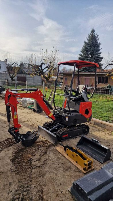 Minikoparka bez operatora WYNAJEM, 3 łyżki, wietrnica, młot do kucia