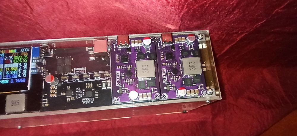 Продам power bank великої ємності на 50 000 мАг