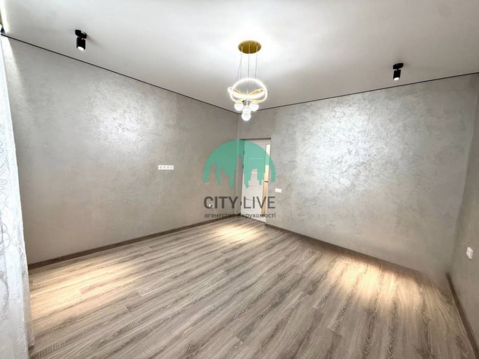 Продаж 2кімнатної квартири в центрі міста Тисмениця. (38)