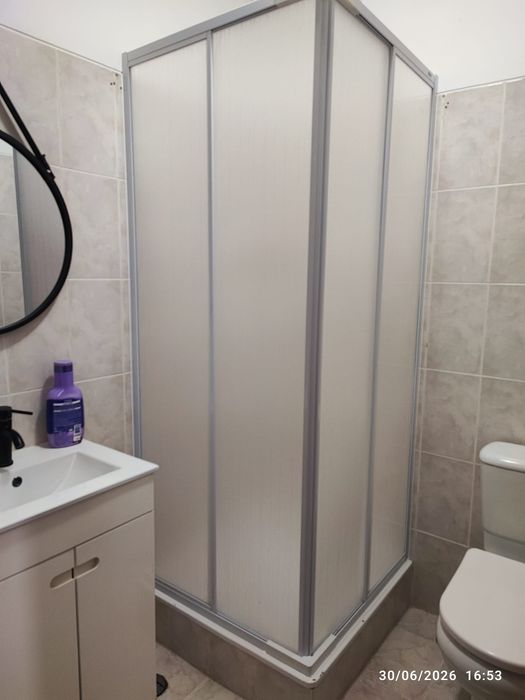 Quarto individual para arrendamento mensal