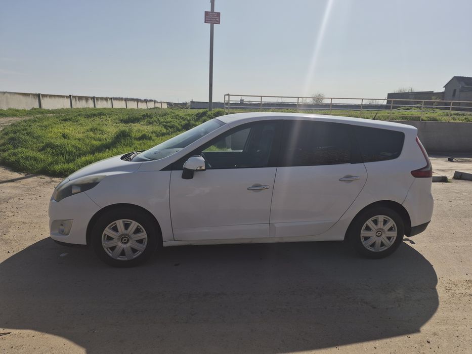 Продам Renault Scenic