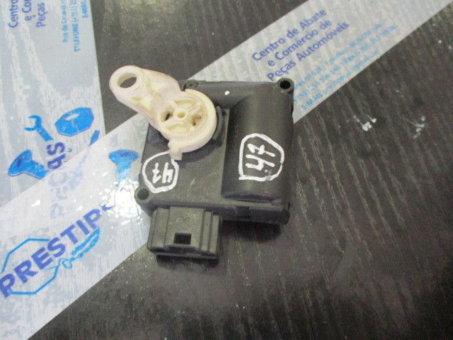 Motor da comporta da sofagem AUDI A6 (4F2, C6)