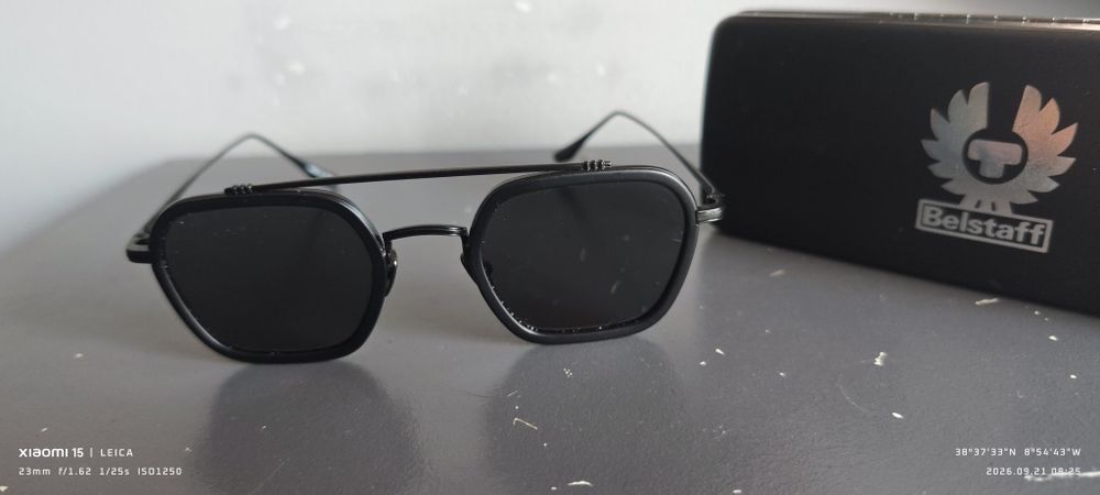 Óculos de sol Belstaff