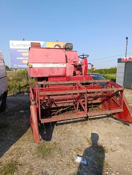 Комбайн Massey Ferguson 186