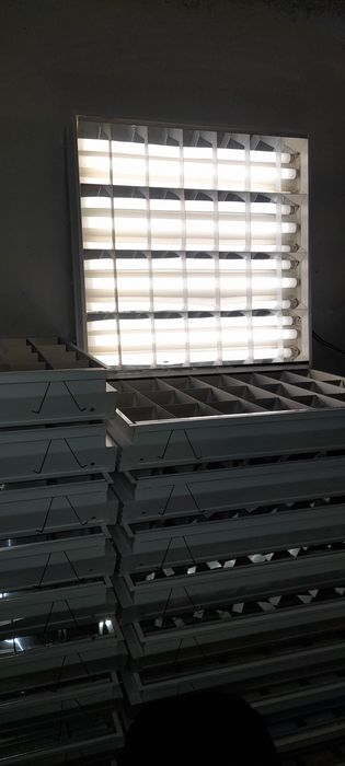 Lampy rastrowe kasetonowe