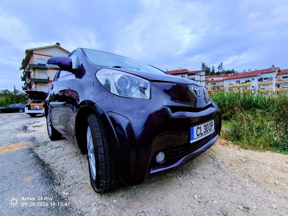 Toyota IQ impecável automático
