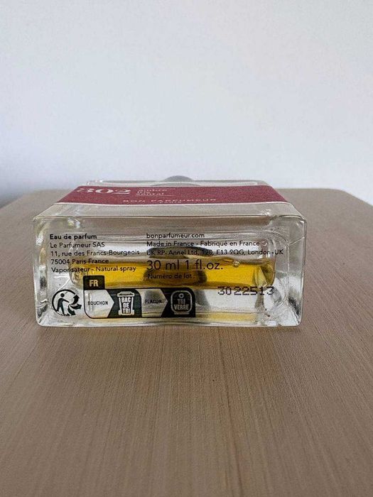 302 amber, iris, sandalwood - Bon Parfumeur