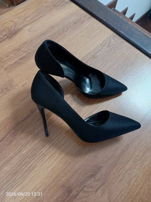 Czarne eleganckie szpilki damskie 40