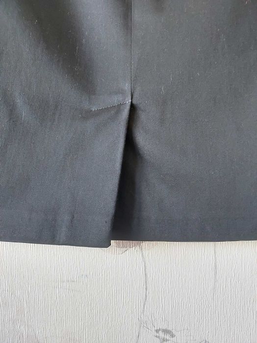 Чорна спідниця naf naf