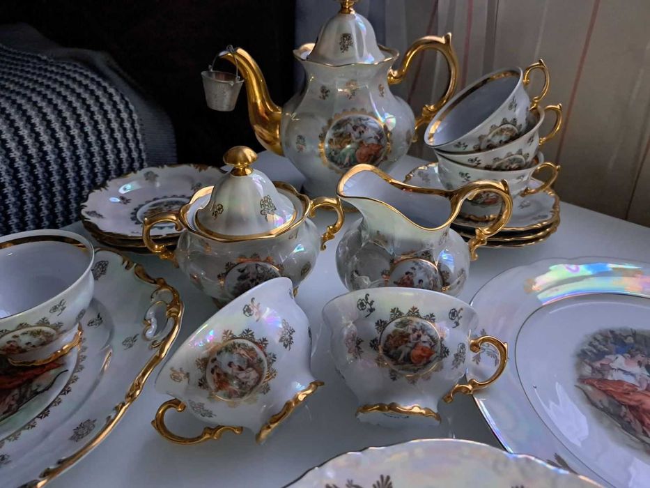 набір посуду Мадонна