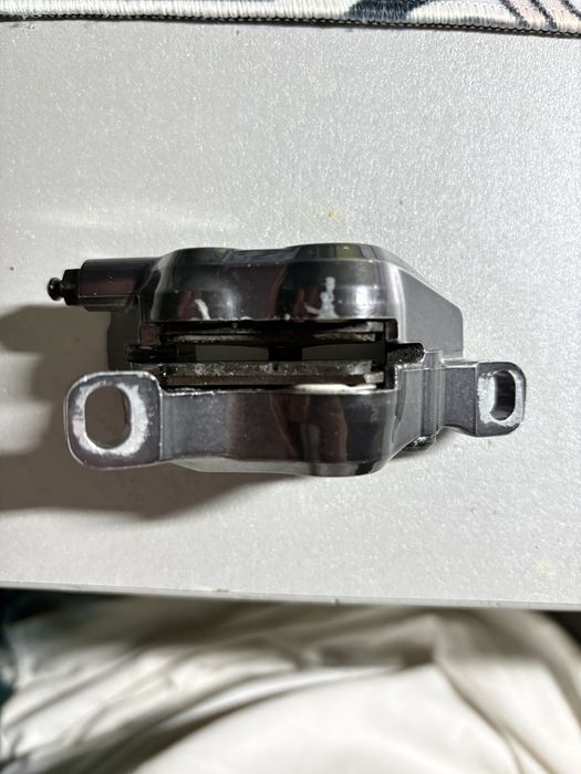 Продам каліпер shimano ціну пропонуйте