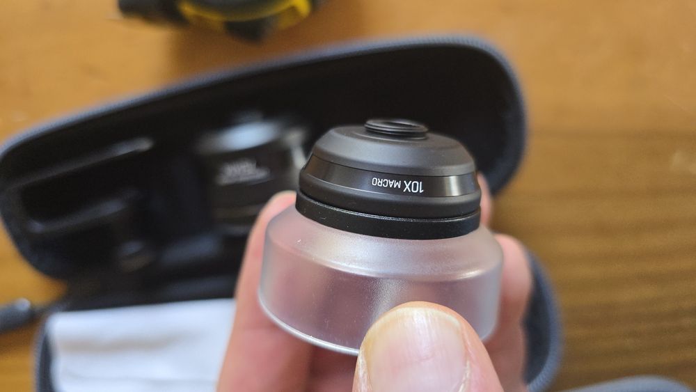 ShiftCam ProGrip + obiektywy macro 10× + 75 mm – jak nowe