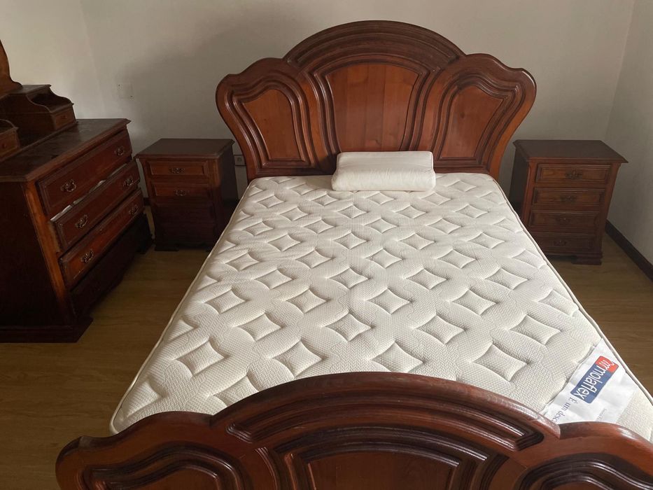 Mobilia de quarto de casal