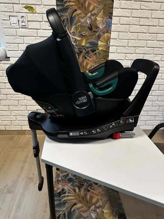 Fotelik britax römer z baza