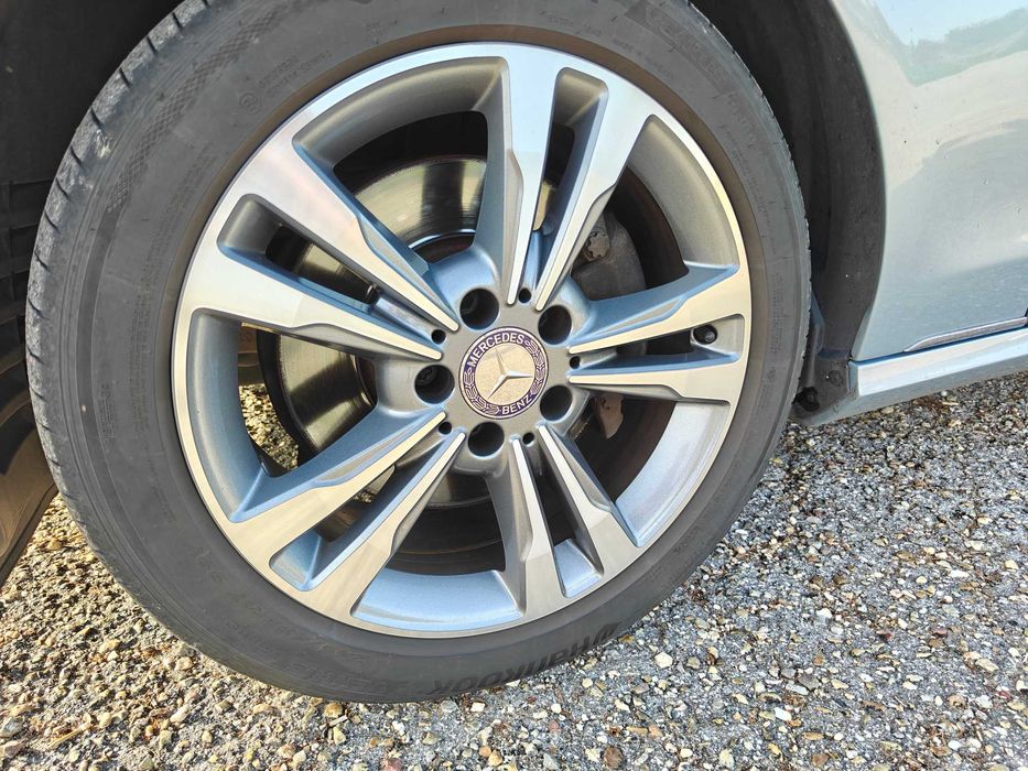 Mercedes-Benz E 300 Bluetec Hybrid