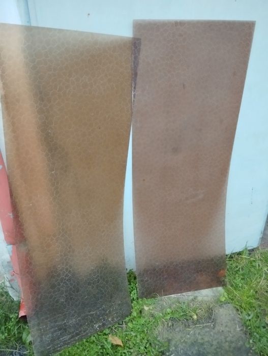 Szyba plastyk na drzwi