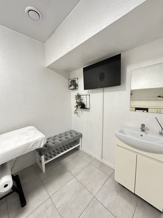 Аренда сдам кабинет в центре возле Афин