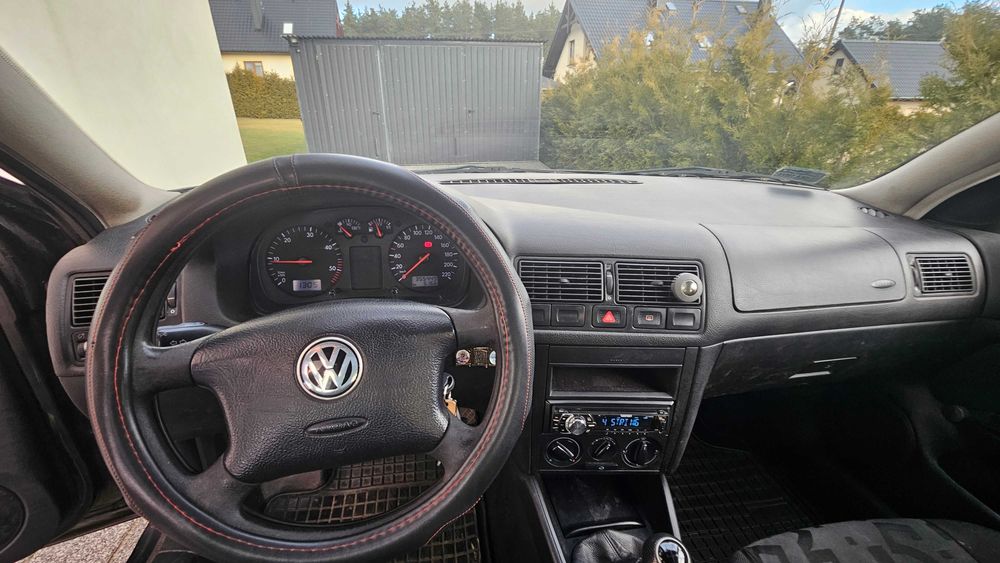 Volkswagen Golf IV - 1998 r. - 356 000